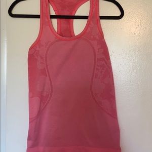 lululemon athletica Swiftly Tech tank w/ floral